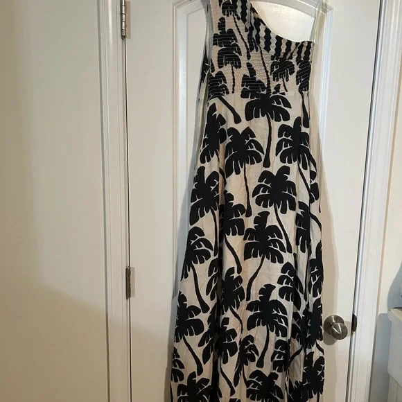 FARM Rio One-Shoulder Black and White Palm Dress - Picture 4 of 6